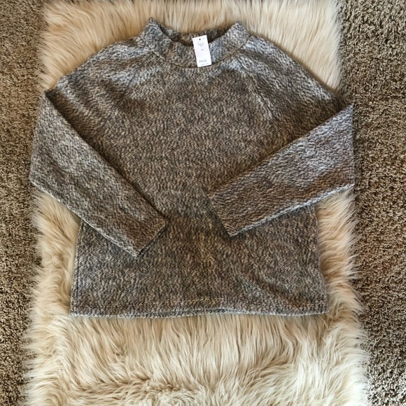 Gap mock neck sweatshirt - Picture 2 of 8